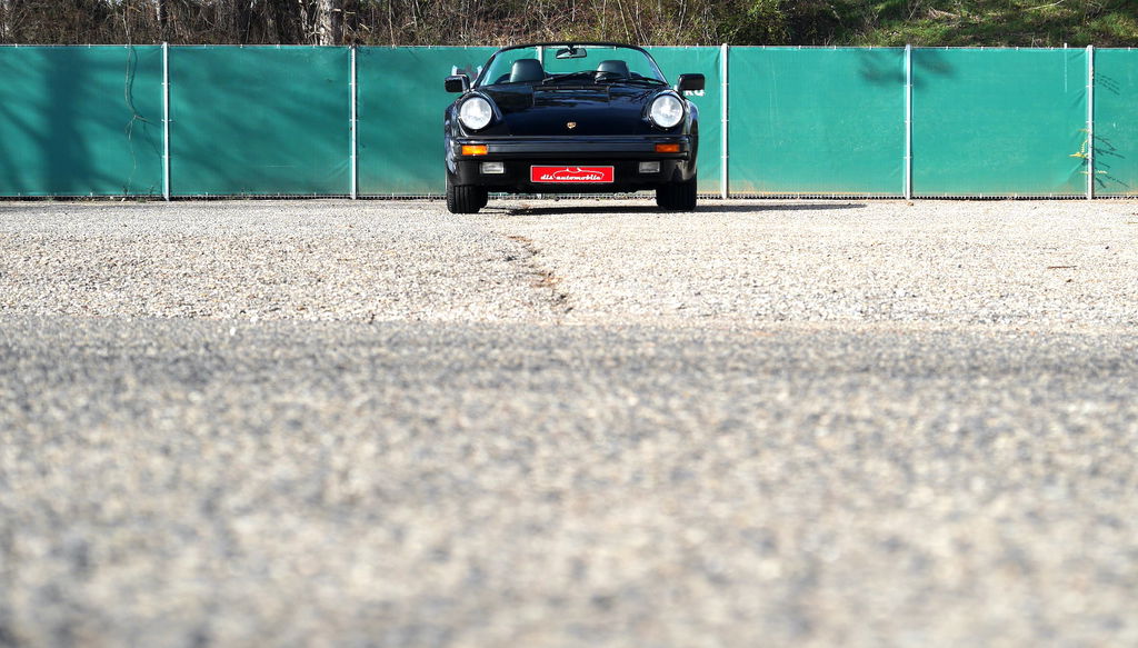 Porsche 911 Carrera 3.2 Speedster