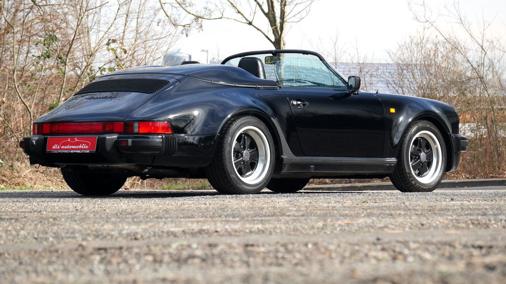 Porsche 911 Carrera 3.2 Speedster