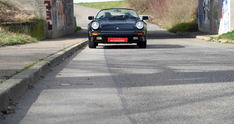 Porsche 911 Carrera 3.2 Speedster