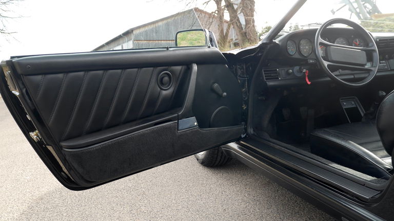 Porsche 911 Carrera 3.2 Speedster