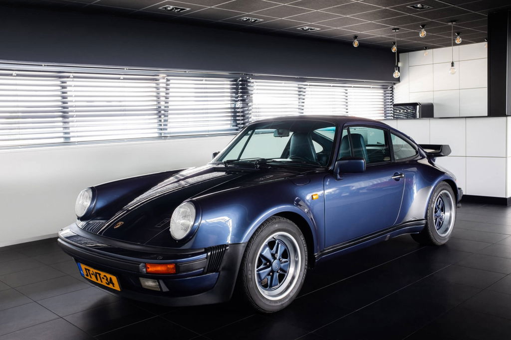 Porsche 911 Turbo 3.3