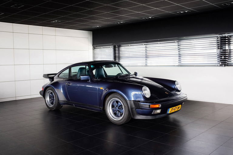 Porsche 911 Turbo 3.3