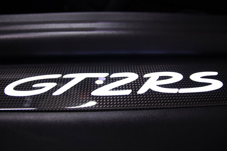 Porsche 911 GT2 RS
