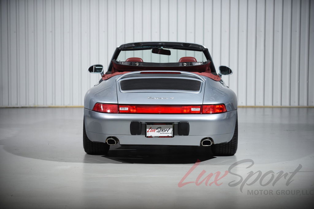 Porsche 911 Carrera 4