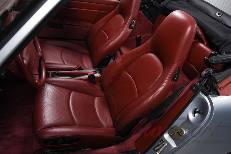 Porsche 911 Carrera 4