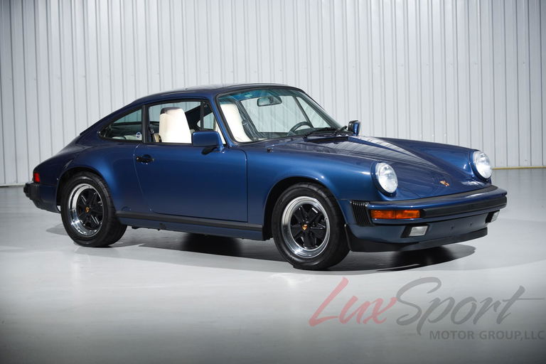 Porsche 911 Carrera 3.2