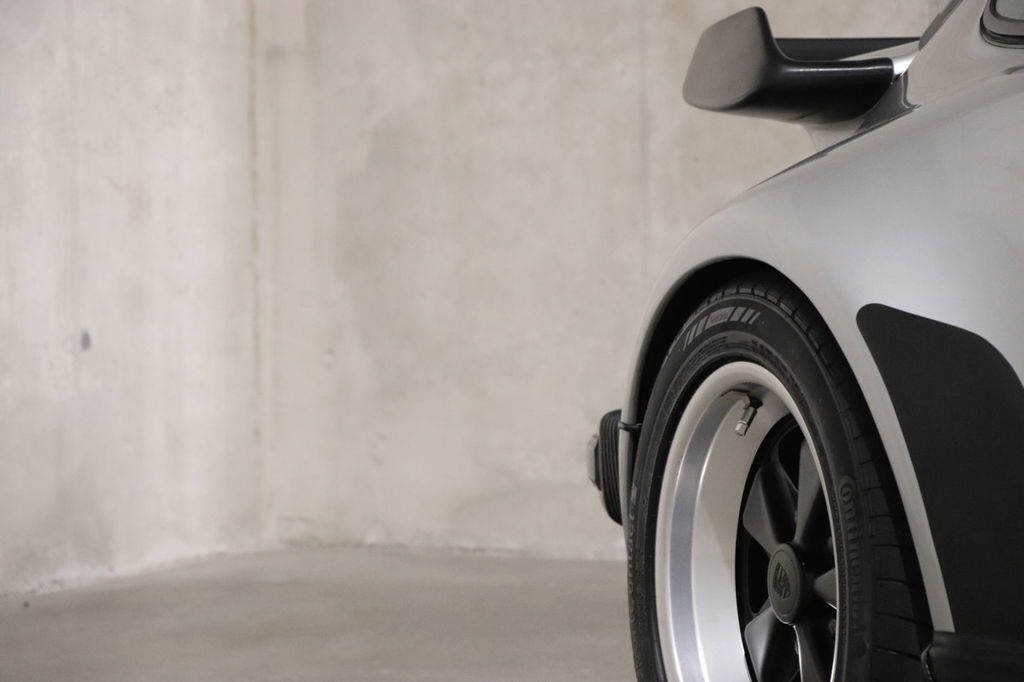 Porsche 911 Turbo 3.3