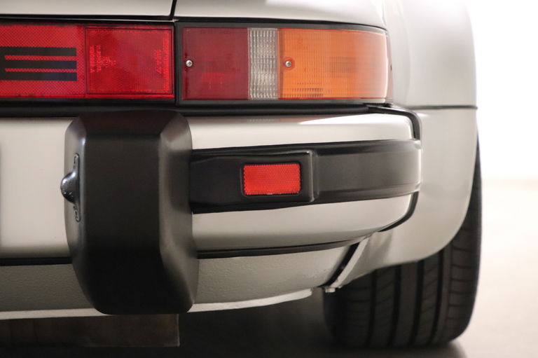 Porsche 911 Turbo 3.3