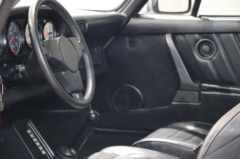 Porsche 911 Turbo 3.3