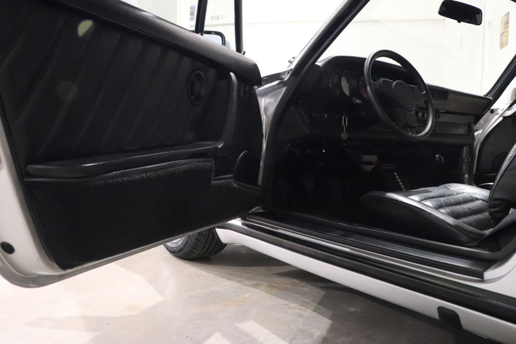 Porsche 911 Turbo 3.3