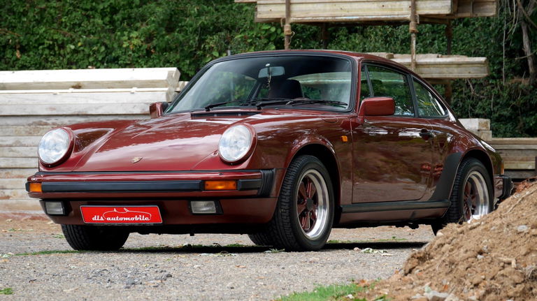 Porsche 911 Carrera 3.2