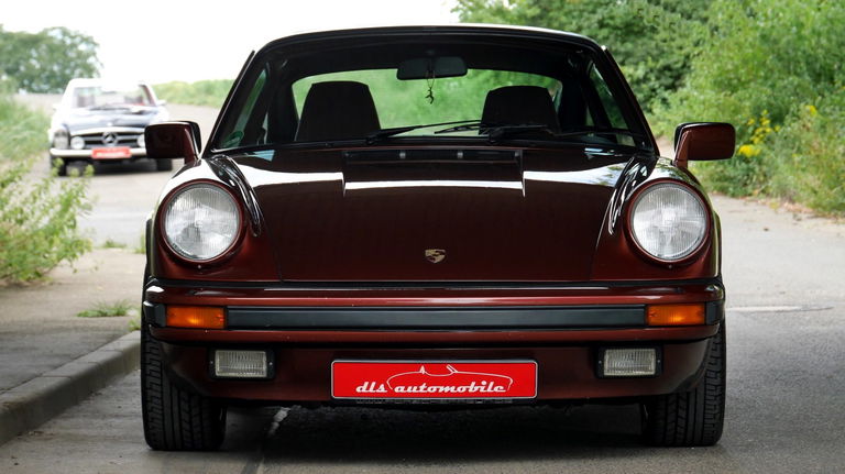 Porsche 911 Carrera 3.2
