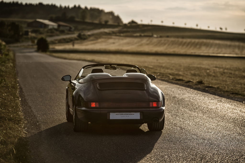 Porsche 911 Carrera 2 Speedster