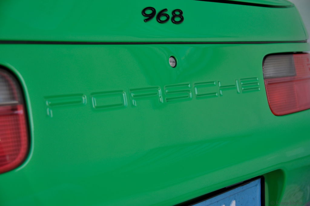 Porsche 968