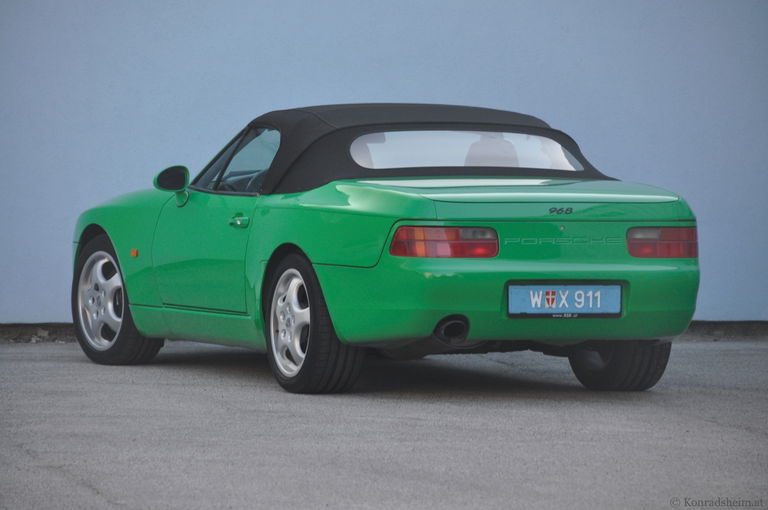 Porsche 968