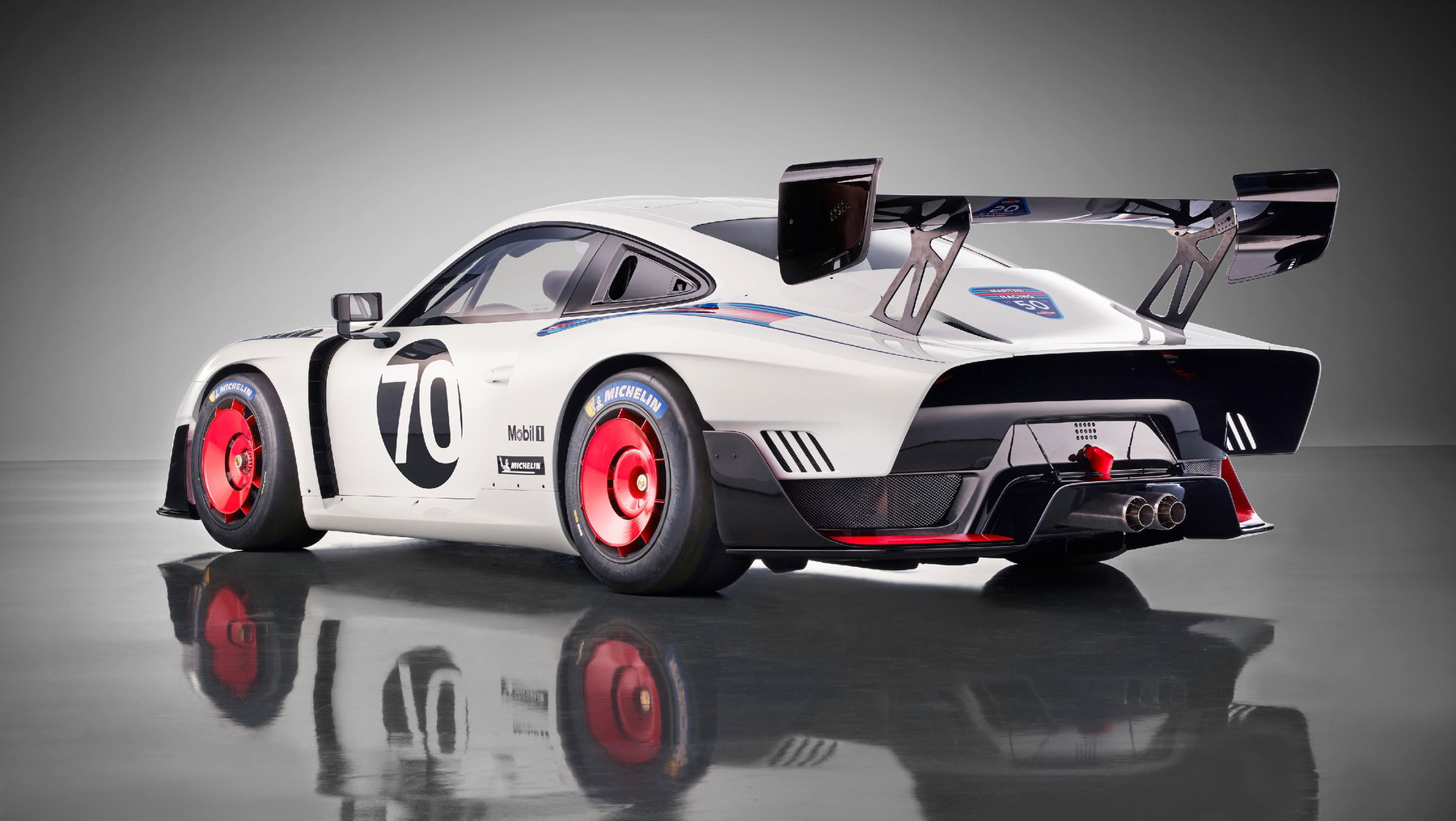 Moby Dick is alive! The Porsche 935 is back. - elferspot.com