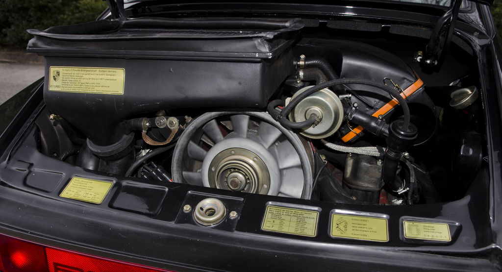 Porsche 911 Turbo 3.3