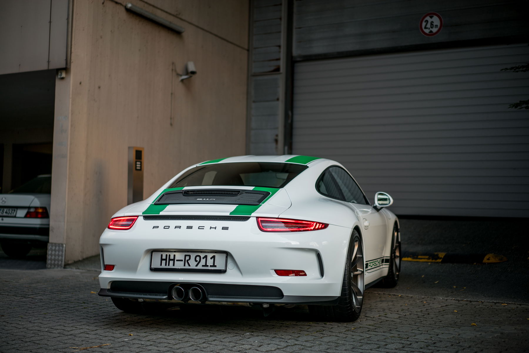 Porsche 911 R 2017 - elferspot.com - Marketplace for Porsche