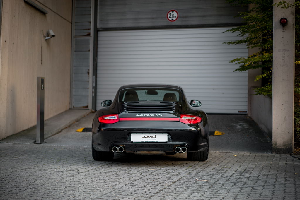 Porsche 911 Carrera 4S