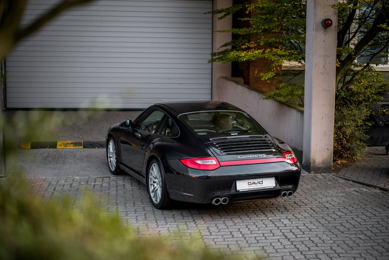 Porsche 911 Carrera 4S