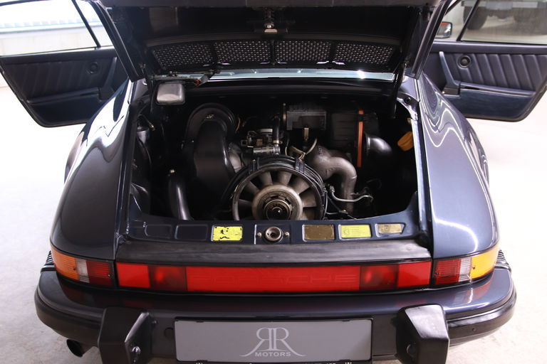 Porsche 911 Carrera 3.2 (KAT)