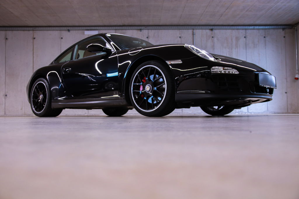 Porsche 911 4 GTS