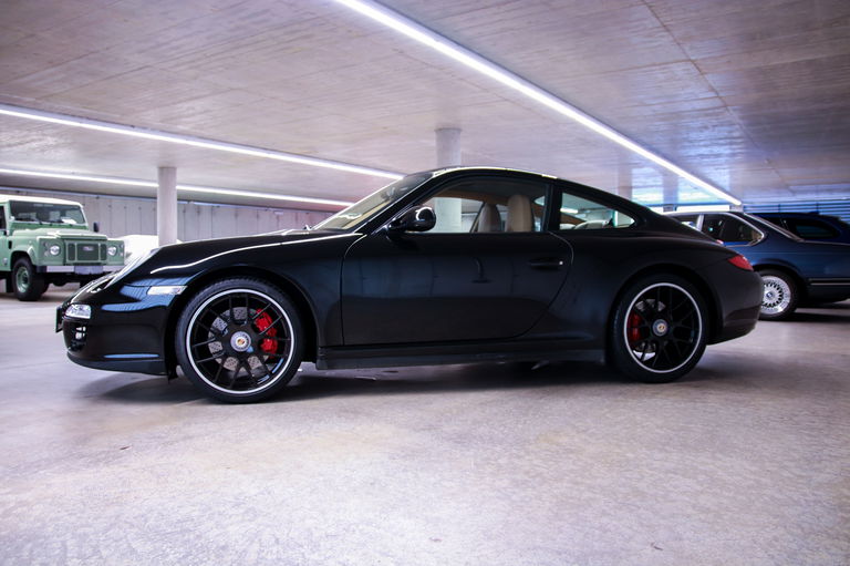 Porsche 911 4 GTS