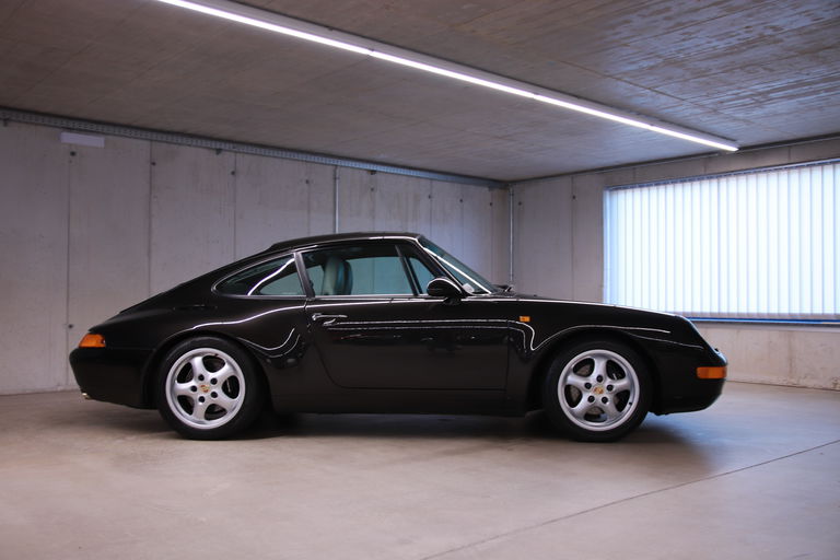 Porsche 911 Carrera