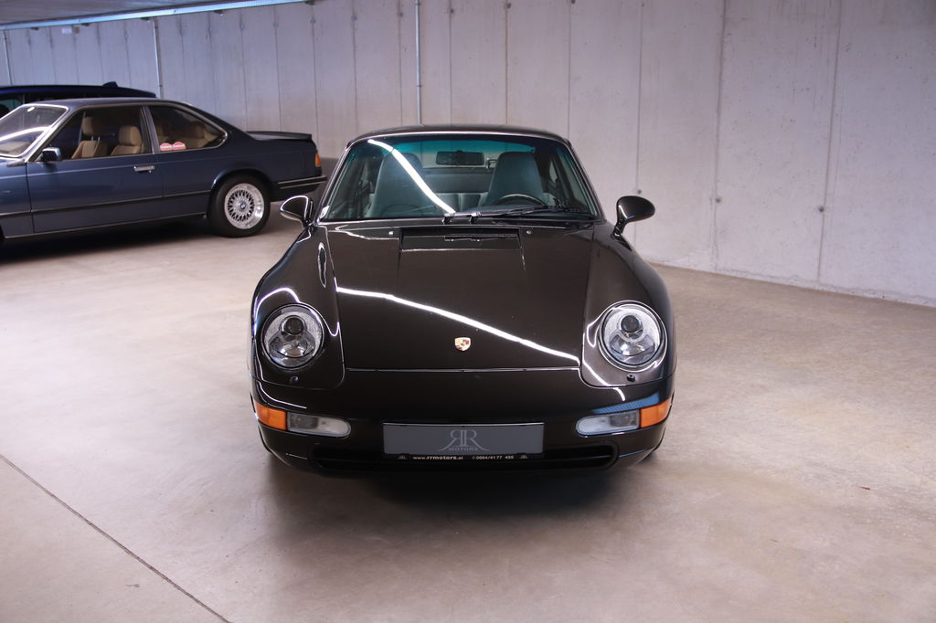 Porsche 911 Carrera