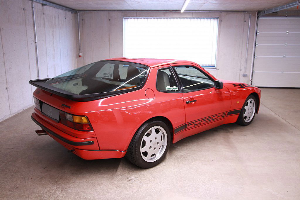 Porsche 944 Coupé