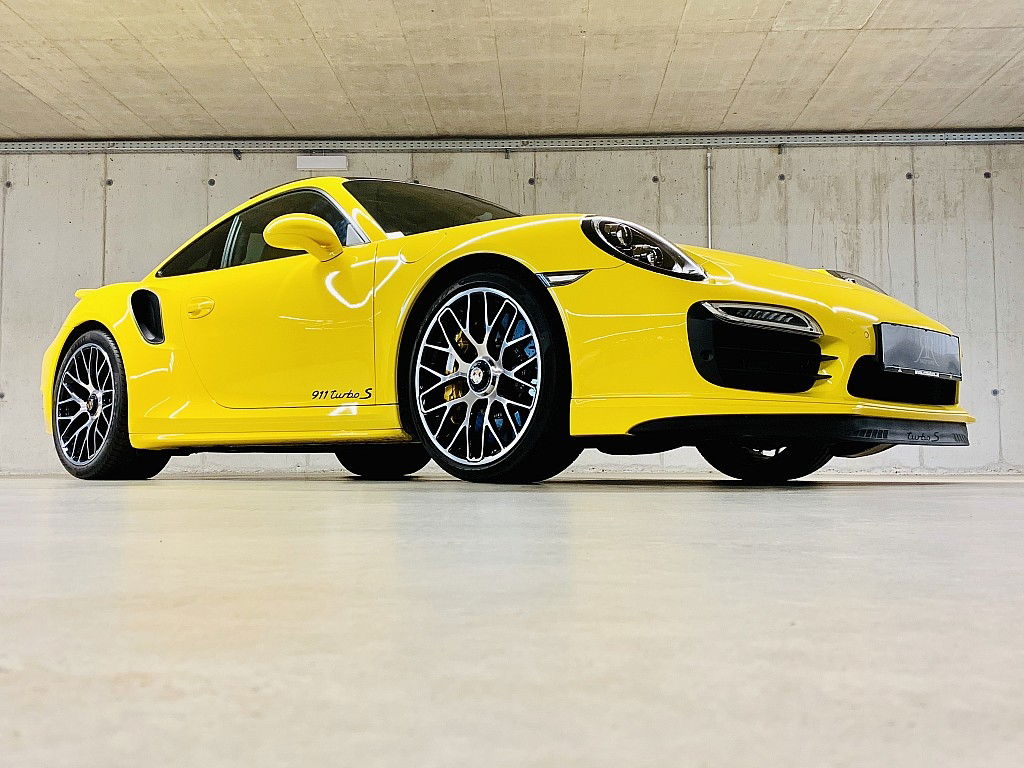 Porsche 911 Turbo S