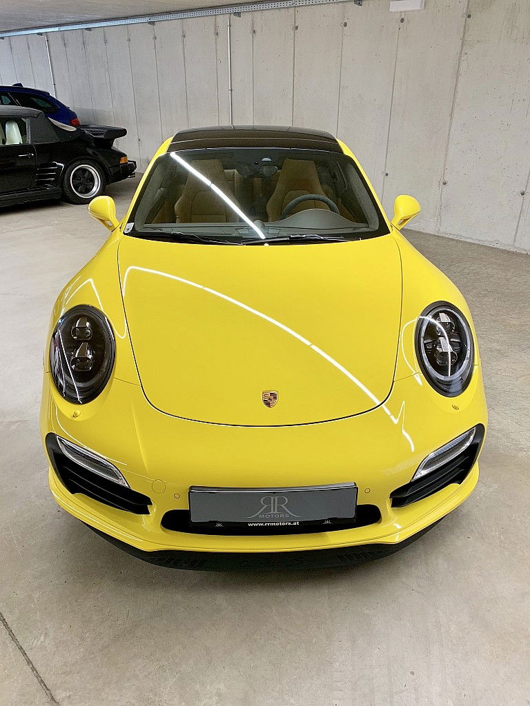 Porsche 911 Turbo S