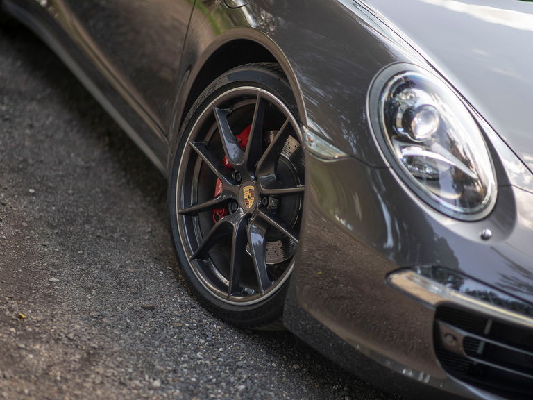 Porsche 911 Carrera 4S