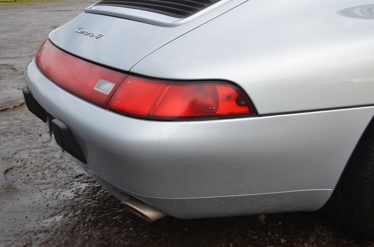 Porsche 911 Carrera 4
