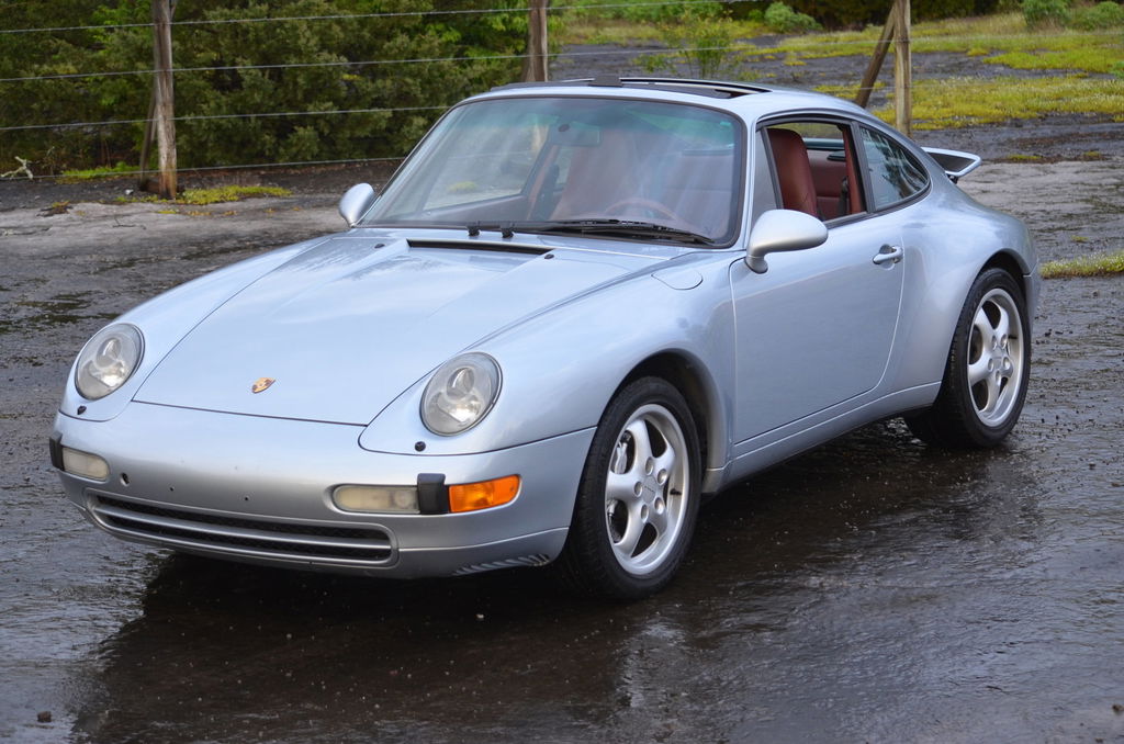 Porsche 911 Carrera 4