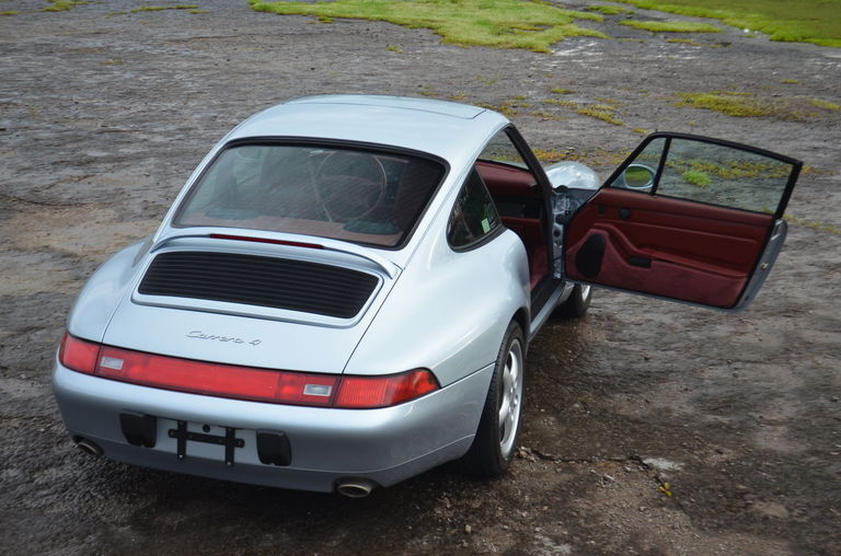 Porsche 911 Carrera 4