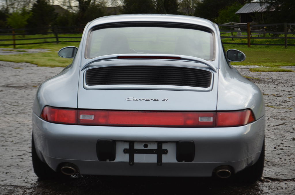 Porsche 911 Carrera 4