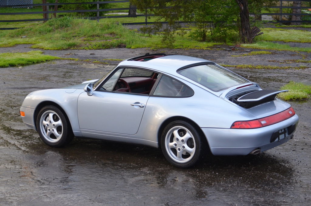 Porsche 911 Carrera 4