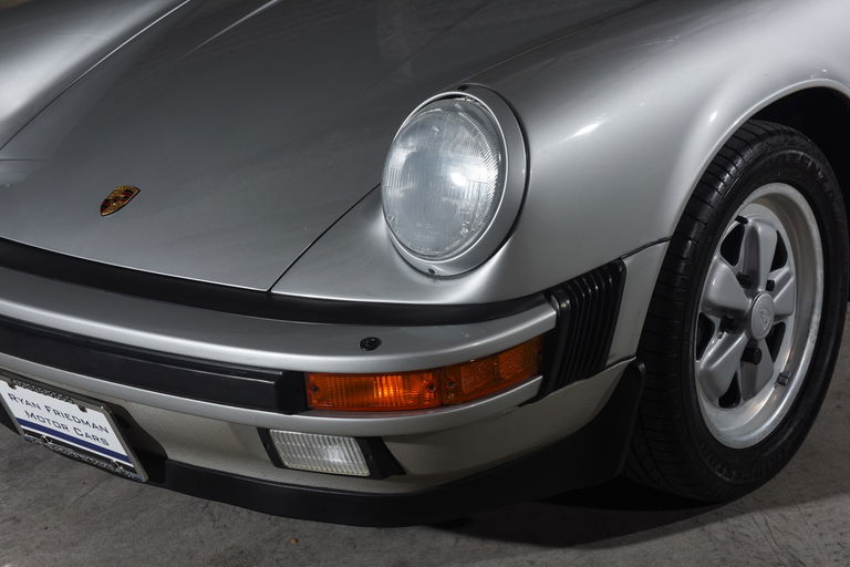 Porsche 911 Carrera