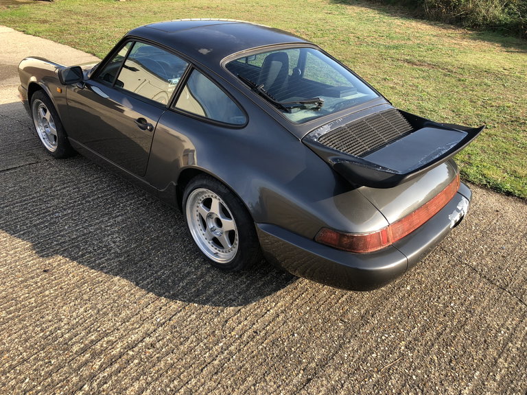 Porsche 911 Carrera 4