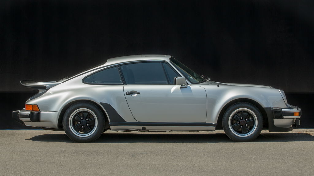 Porsche 911 Turbo 3.0 (US)