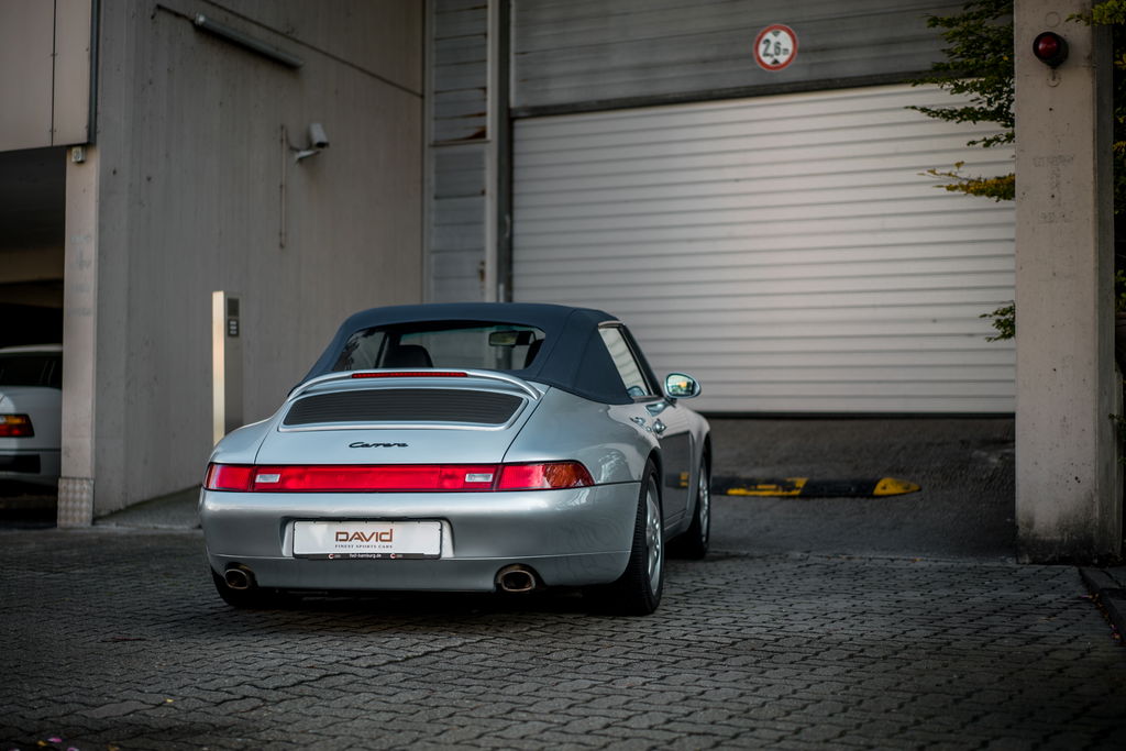 Porsche 911 Carrera