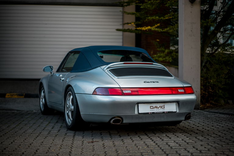 Porsche 911 Carrera