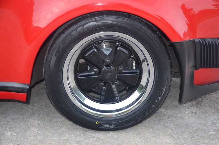 Porsche 911 Modified