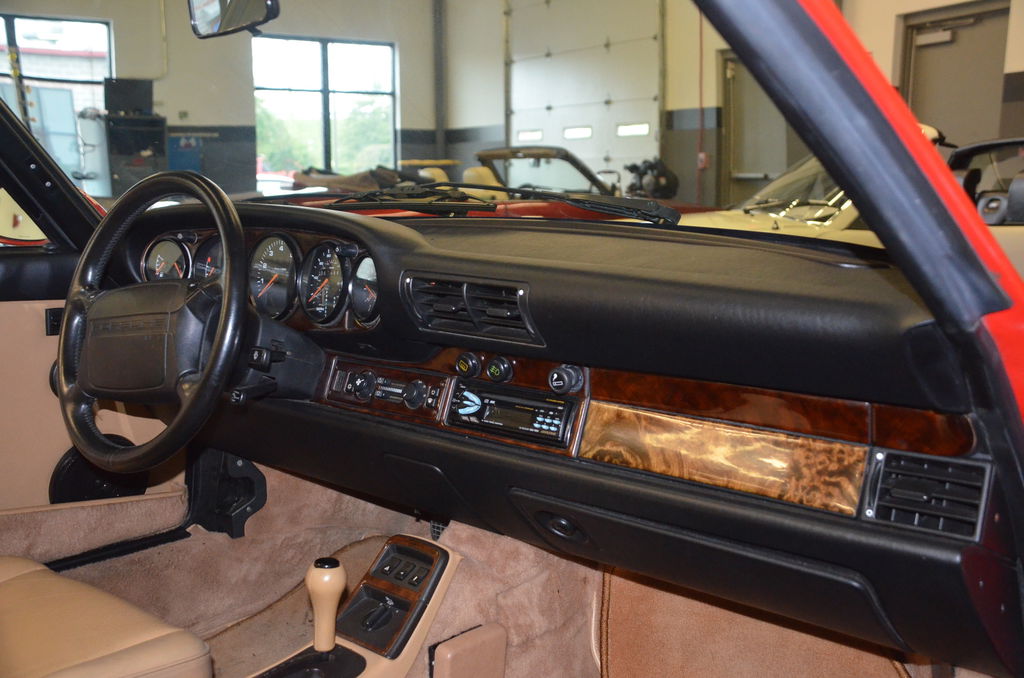 Porsche 911 Carrera 2