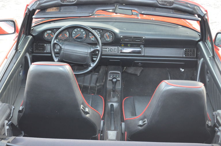 Porsche 911 Carrera 2