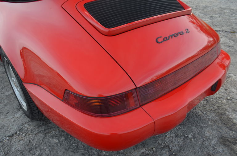 Porsche 911 Carrera 2