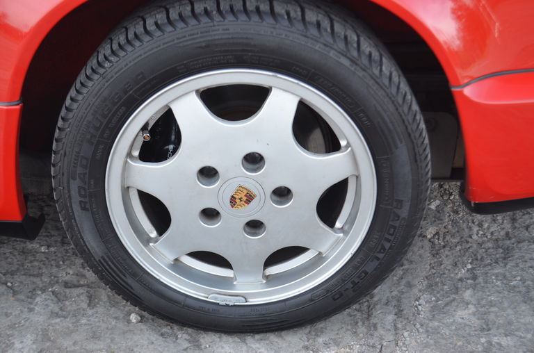 Porsche 911 Carrera 2