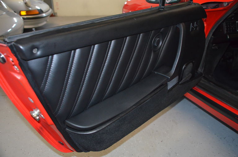 Porsche 911 Carrera (US)