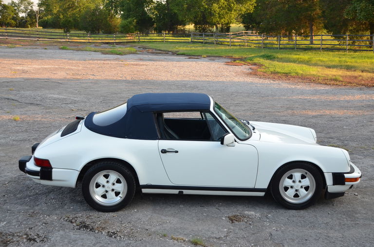 Porsche 911 Carrera (US)